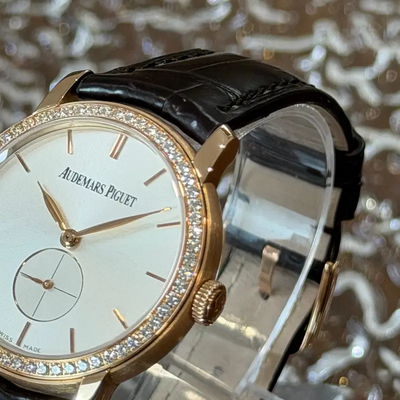 Audemars Piguet Jules Audemars. 77239OR.ZZ.A088CR.01