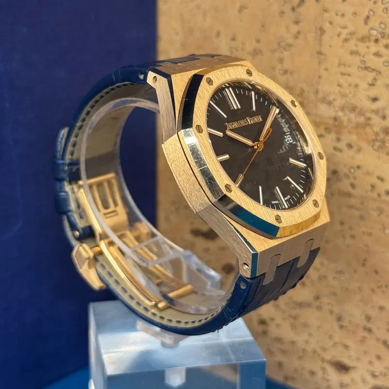Audemars Piguet Royal Oak. 15510OR.OO.D315CR.01