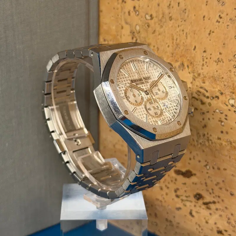 Audemars Piguet Royal Oak. 26320ST.OO.1220ST.02