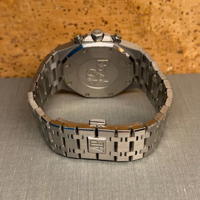 Audemars Piguet Royal Oak. 26320ST.OO.1220ST.02