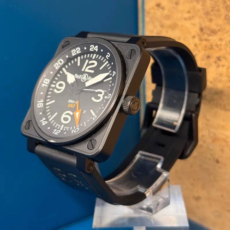 Bell & Ross BR01-93 GMT. BR01-93 GMT