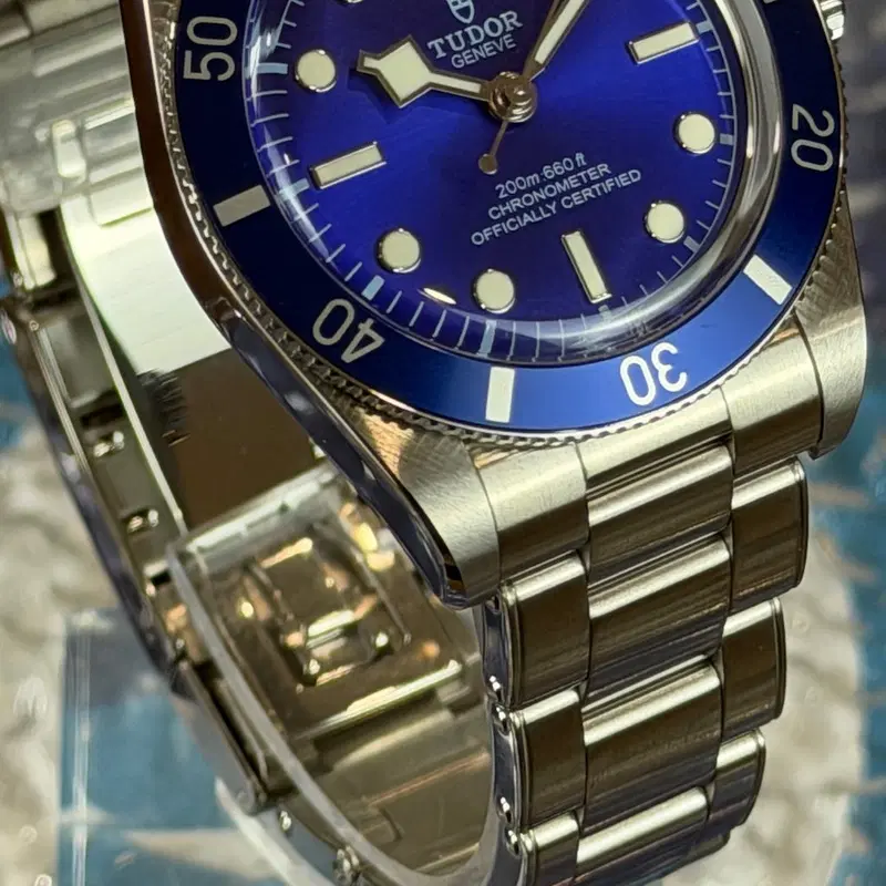Tudor Black Bay 54. M79000B-0001