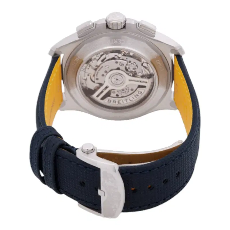 Breitling Avenger. AB0147101C1X1