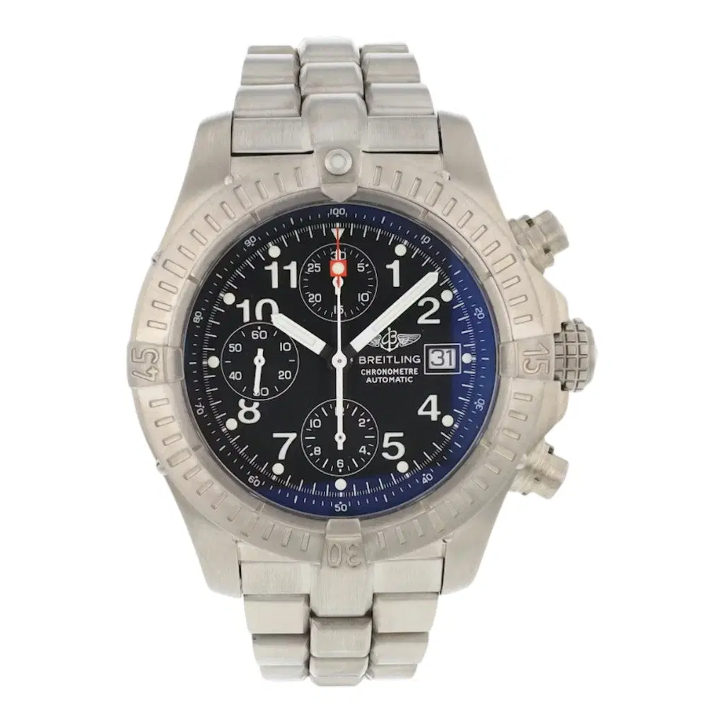 Breitling Avenger. E13360/E130B55PT