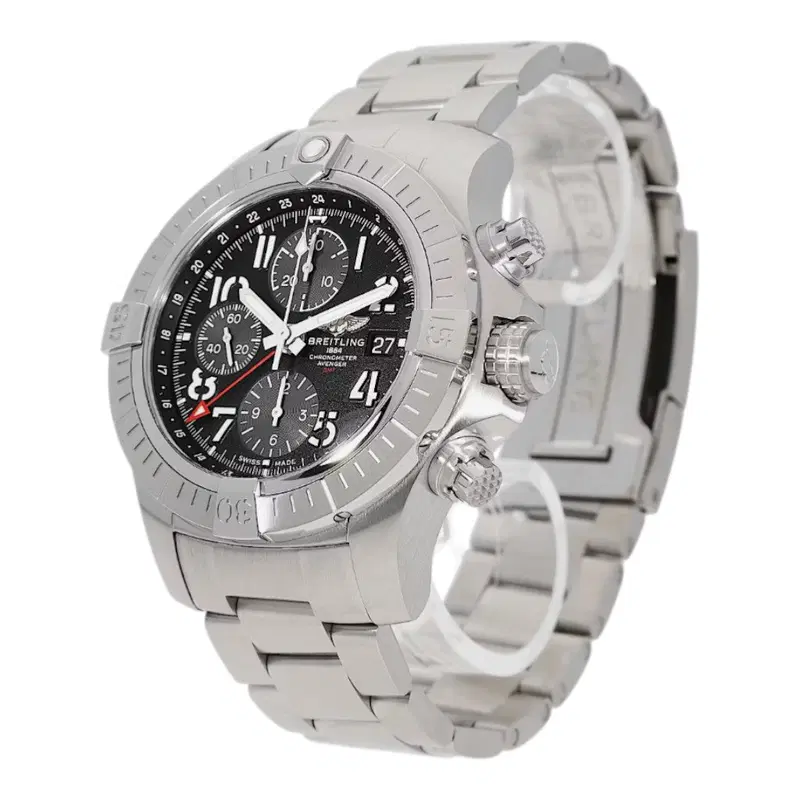 Breitling Avenger GMT 45. A24315101B1A1
