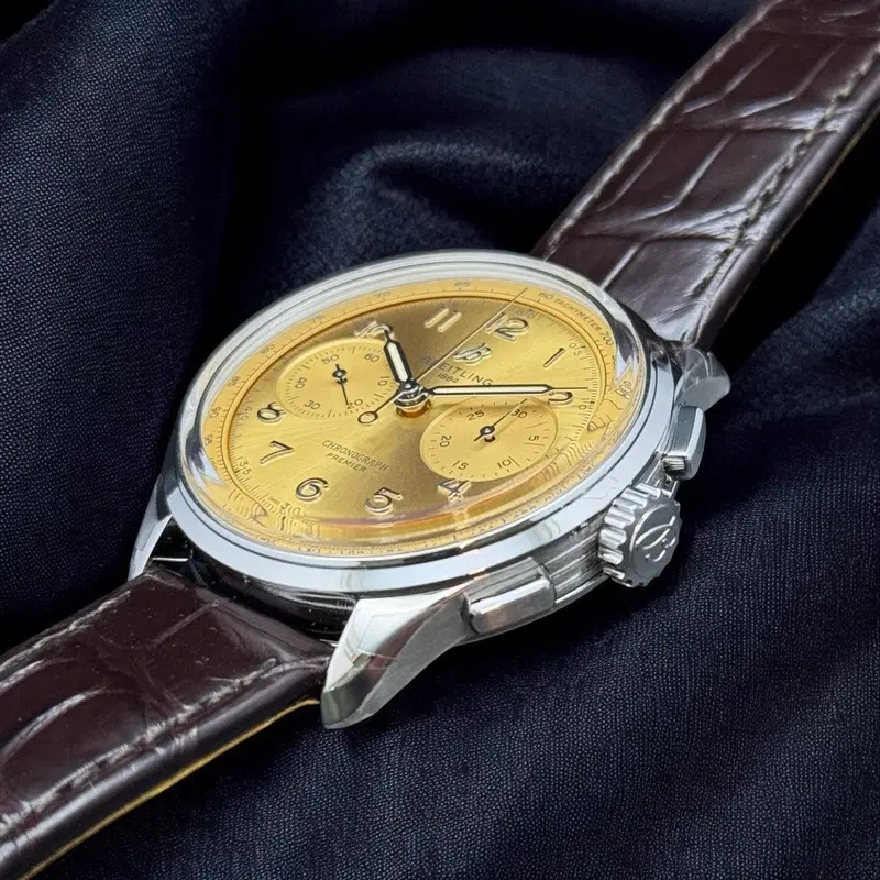 Breitling Premier B01. AB0930F51H1P1