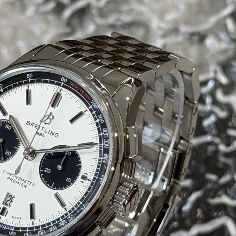 Breitling Premier B01. AB0118221G1A1