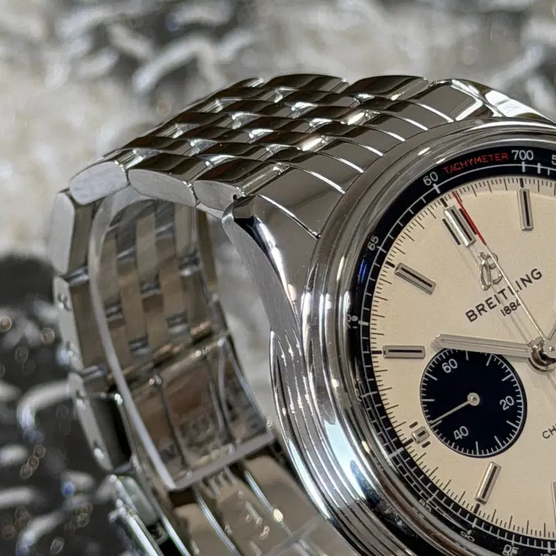 Breitling Premier B01. AB0118221G1A1