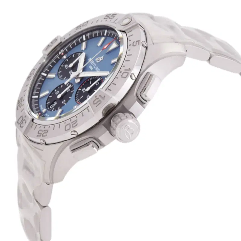Breitling Super Avenger. EB0148101C1E1