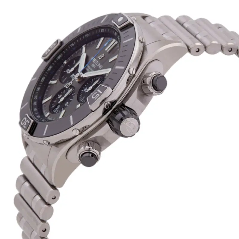 Breitling Super Chronomat. EB0136251M1E1
