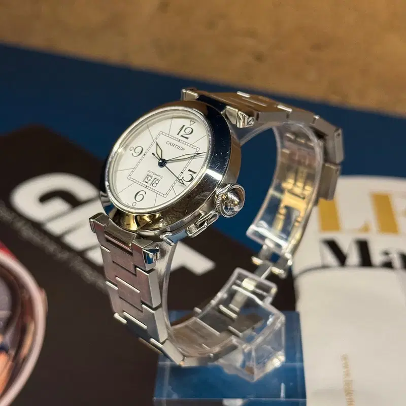 Cartier Pasha. W31074M7
