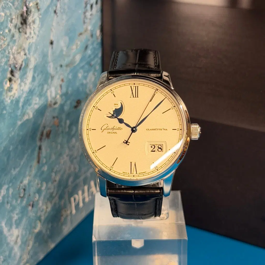 Glashütte Original Senator Excellence. 1-36-04-01-02-30