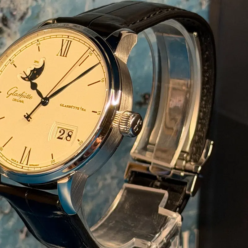 Glashütte Original Senator Excellence. 1-36-04-01-02-30