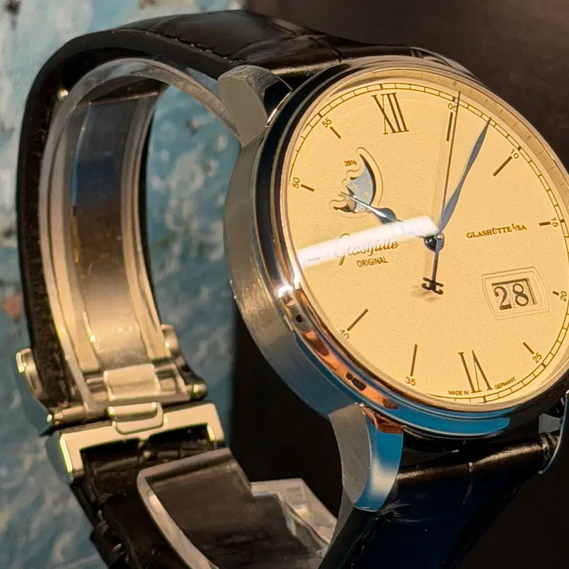 Glashütte Original Senator Excellence. 1-36-04-01-02-30