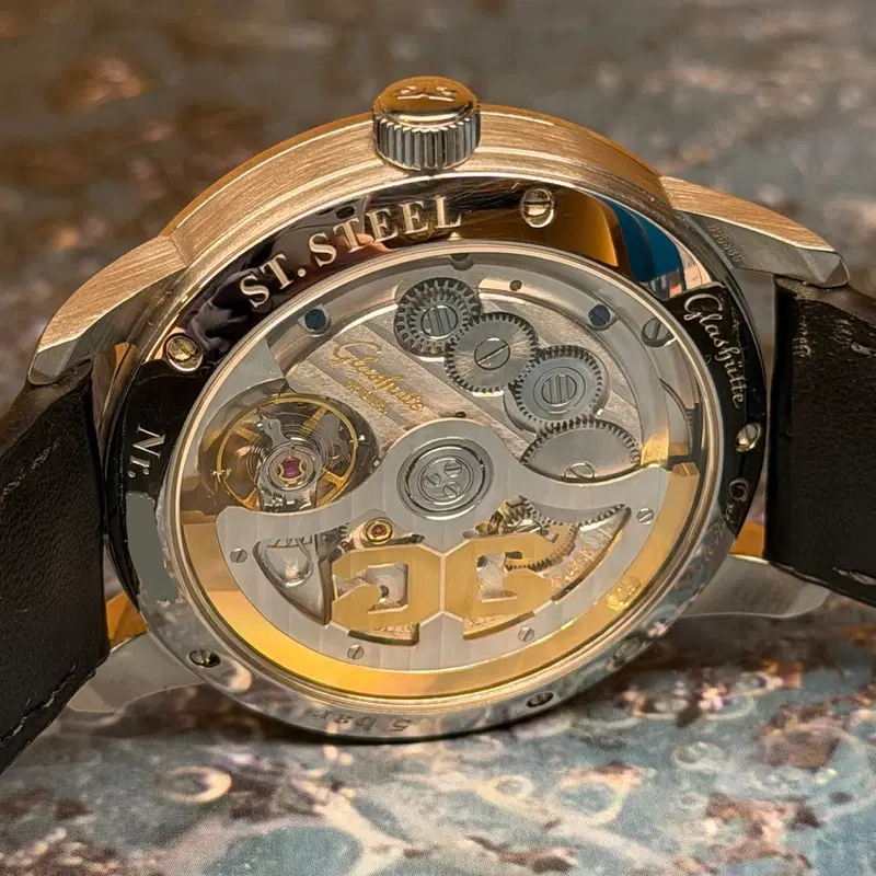 Glashütte Original Senator Excellence. 1-36-04-01-02-30