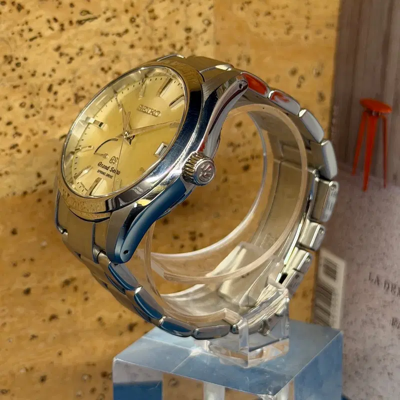 Grand Seiko Spring Drive. SBGA083