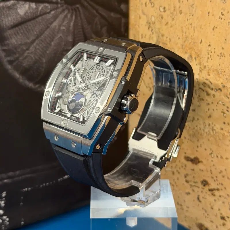 Hublot Spirit of Big Bang. 647.NX.1137.RX