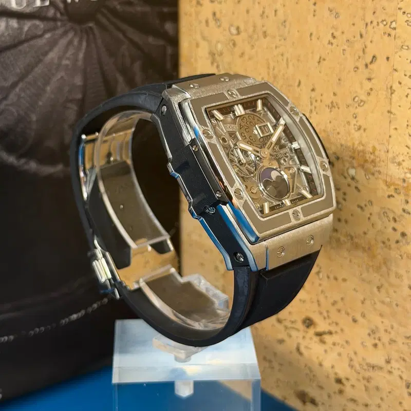 Hublot Spirit of Big Bang. 647.NX.1137.RX