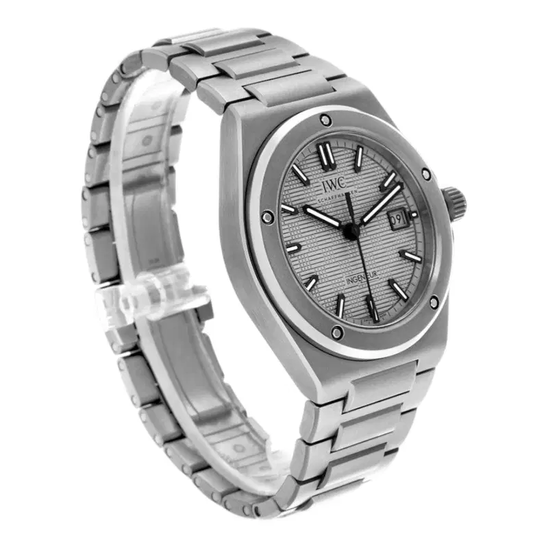 IWC Ingenieur Automatic 40. IW328904