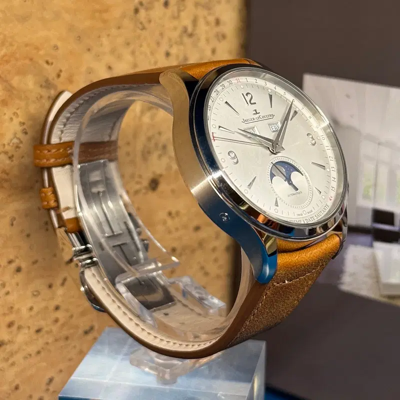 Jaeger-LeCoultre Master Control Calendar. Q4148420