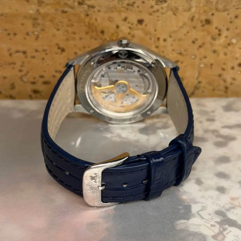 Jaeger-LeCoultre Master Control Date. Q1548530