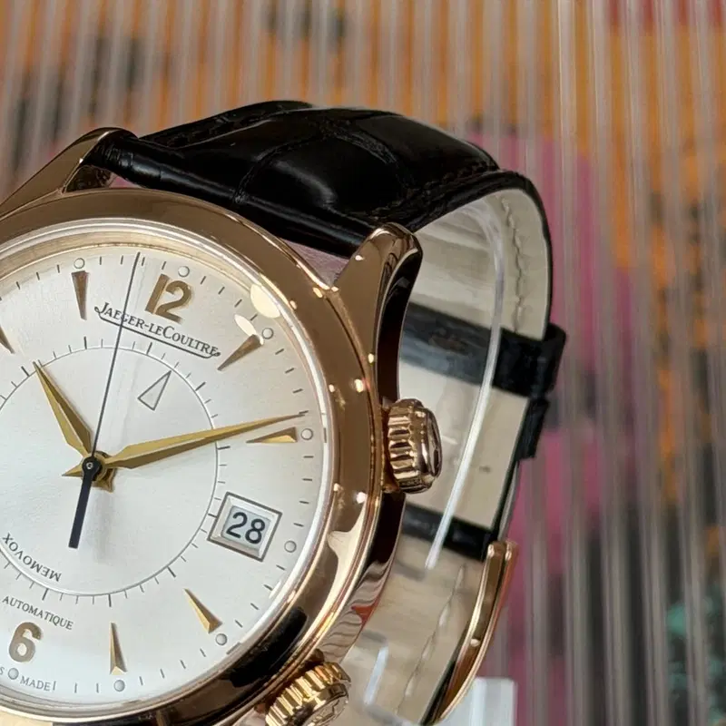 Jaeger-LeCoultre Master Memovox. Q1412530