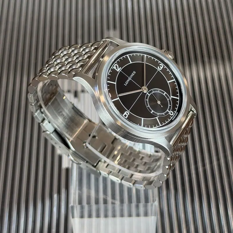 Longines Heritage Classic Sector Dial. L2.828.4.53.6
