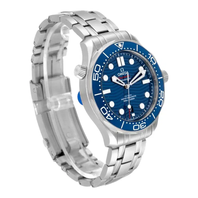 Omega Seamaster Diver. 210.30.42.20.03.001