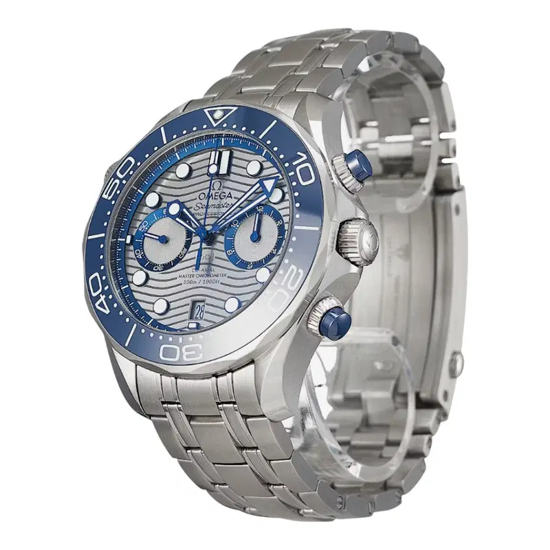 Omega Seamaster Diver. 210.30.44.51.06.001
