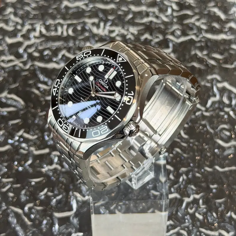 Omega Seamaster Diver 300 M. 210.30.42.20.01.001