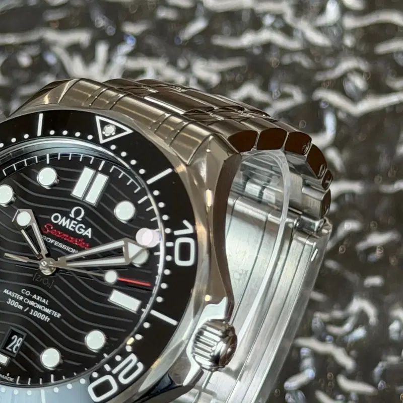 Omega Seamaster Diver 300 M. 210.30.42.20.01.001