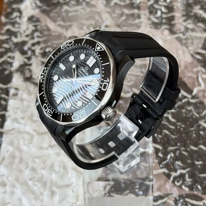 Omega Seamaster Diver 300 M. 210.92.44.20.01.001