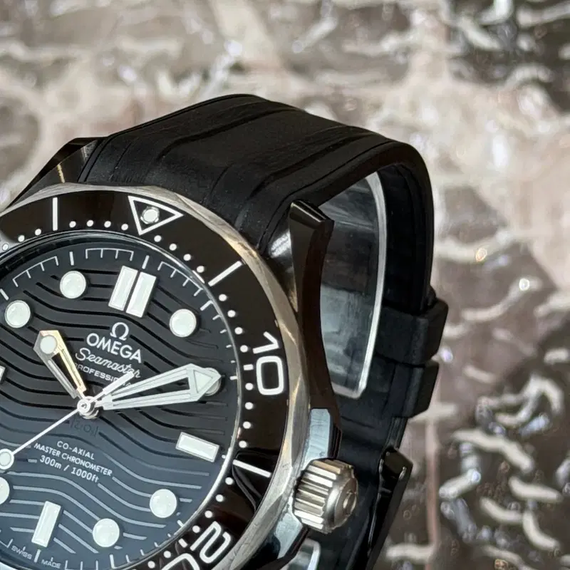 Omega Seamaster Diver 300 M. 210.92.44.20.01.001