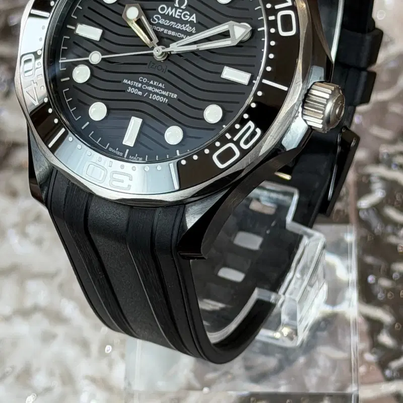 Omega Seamaster Diver 300 M. 210.92.44.20.01.001