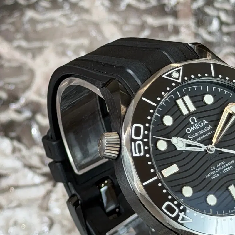 Omega Seamaster Diver 300 M. 210.92.44.20.01.001