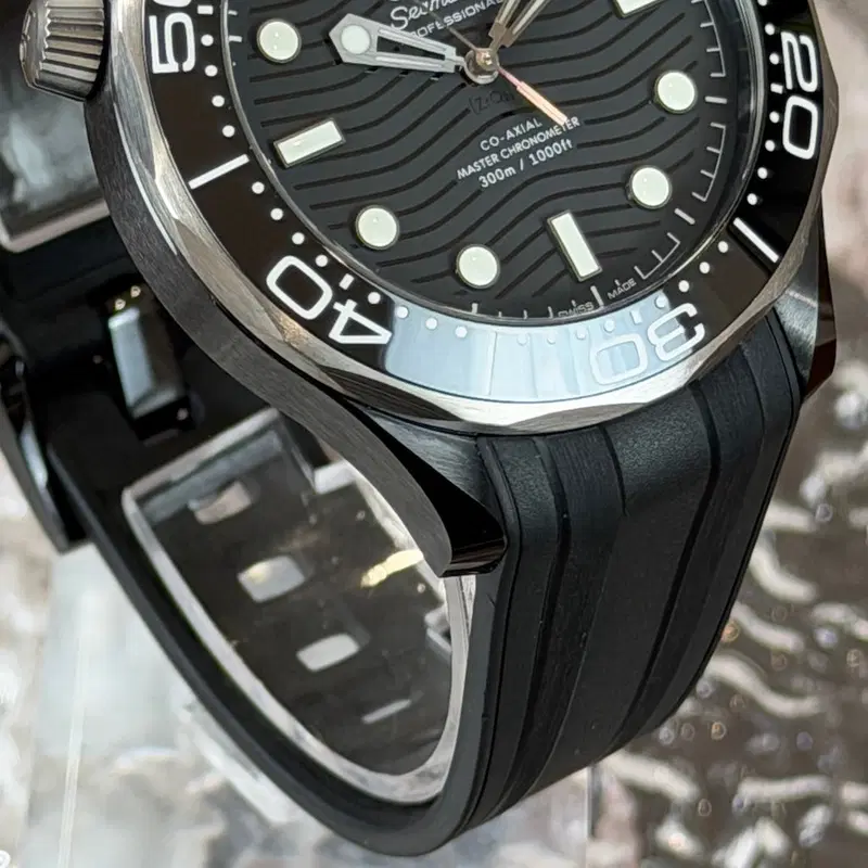 Omega Seamaster Diver 300 M. 210.92.44.20.01.001
