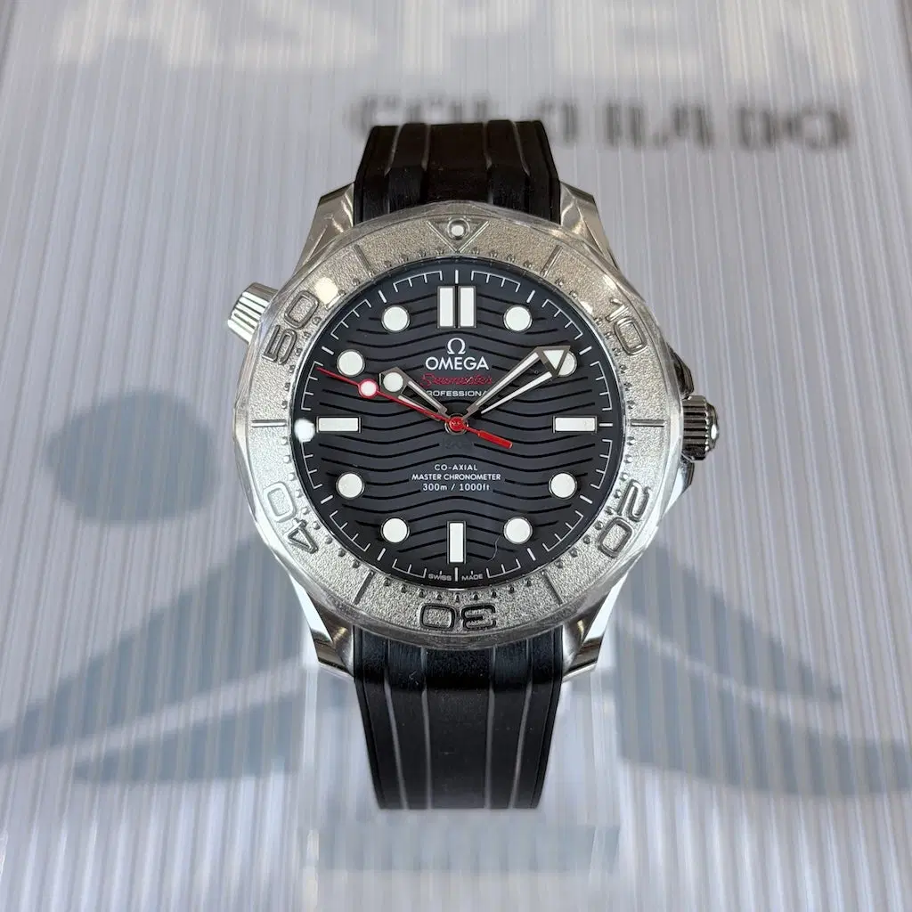 Omega Seamaster Diver 300M "Nekton". 210.32.42.20.01.002