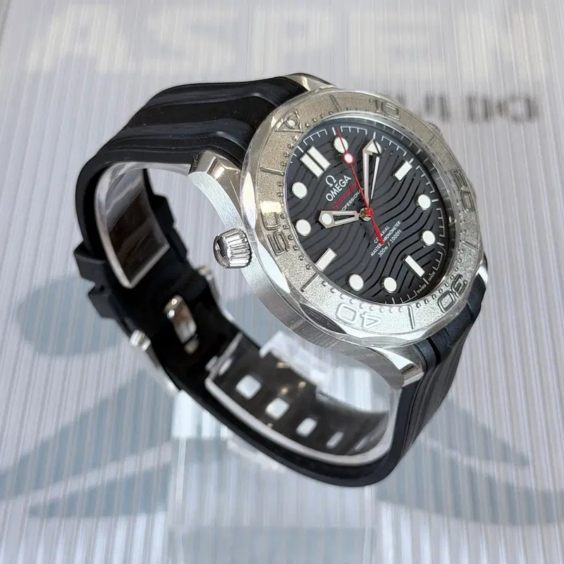 Omega Seamaster Diver 300M "Nekton". 210.32.42.20.01.002