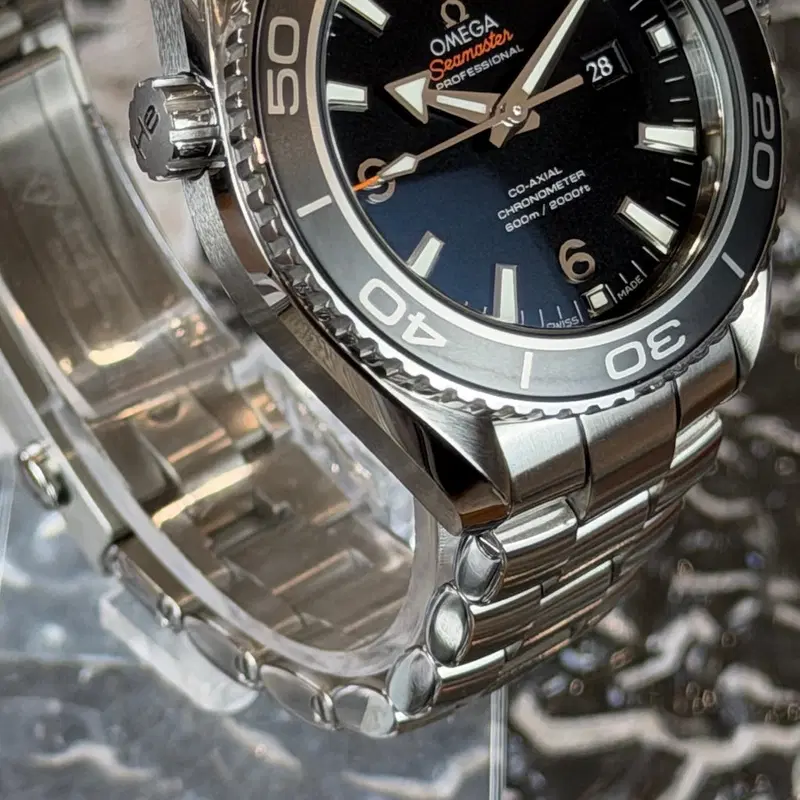 Omega Seamaster Planet Ocean. 232.30.38.20.01.001