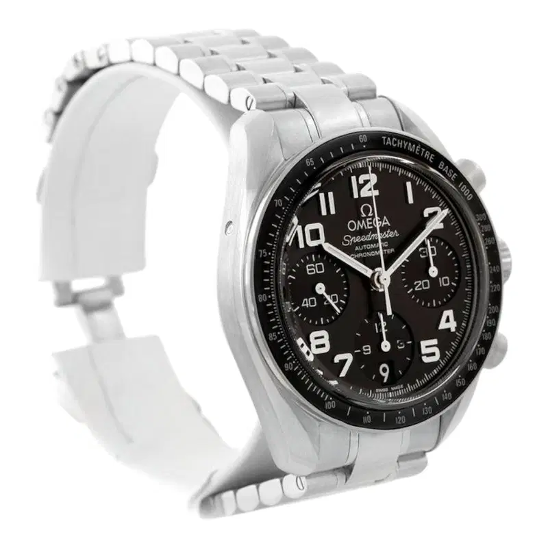 Omega Speedmaster. 324.30.38.40.06.001