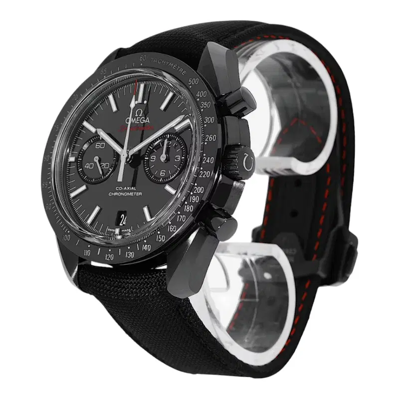 Omega Speedmaster Dark Side Of The Moon. 311.92.44.51.01.007