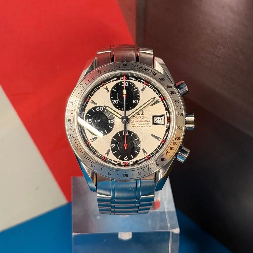 Omega Speedmaster Date. 3211.31