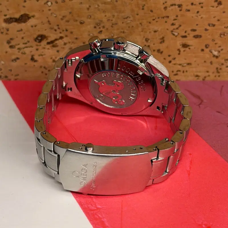 Omega Speedmaster Date. 3211.31