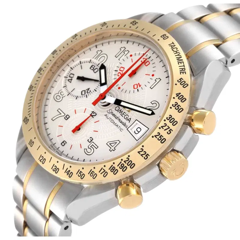 Omega Speedmaster Mark 40. 3313.33