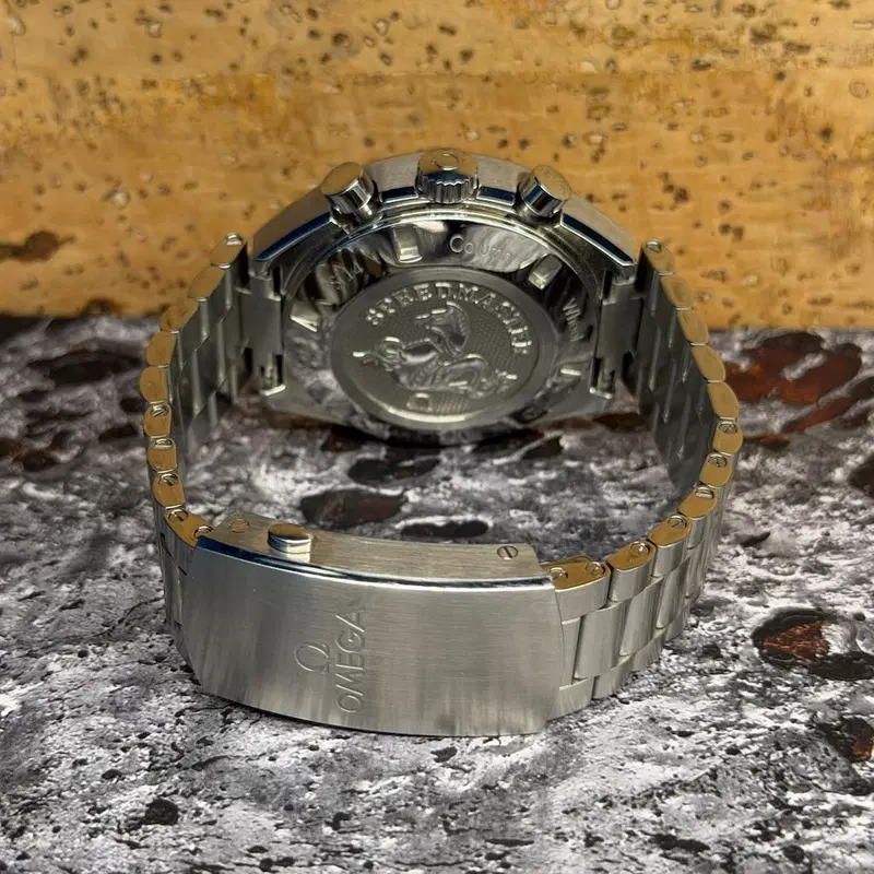 Omega Speedmaster Mark II. 327.10.43.50.01.001