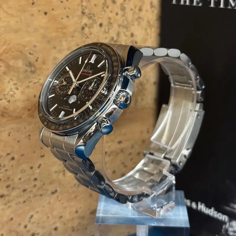 Omega Speedmaster Moonphase. 304.30.44.52.01.001