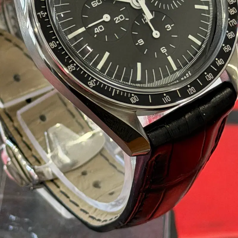 Omega Speedmaster Moonwatch Professional. 311.33.42.30.01.001