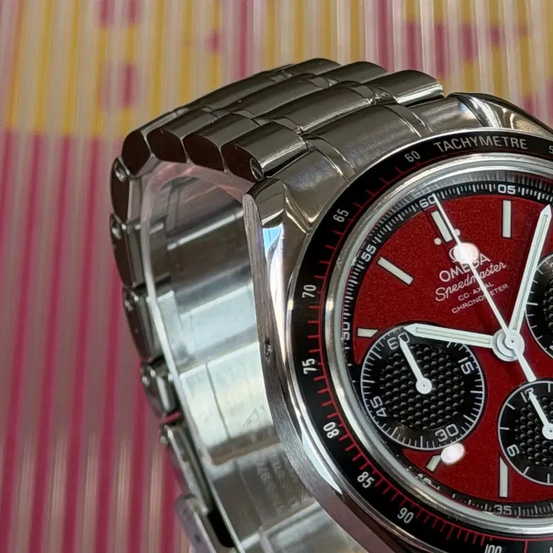 Omega Speedmaster Racing. 326.30.40.50.11.001