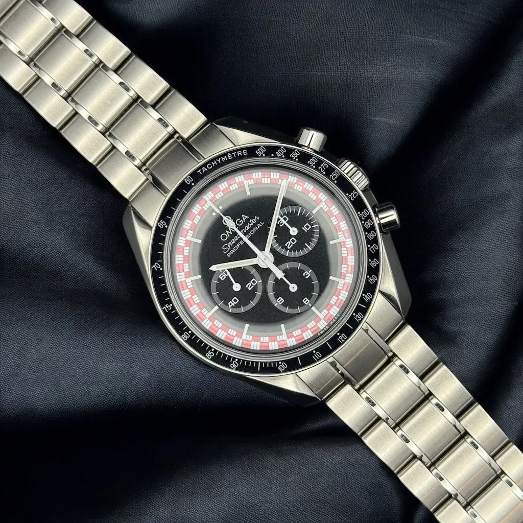 Omega Speedmaster "Tintin". 311.30.42.30.01.004