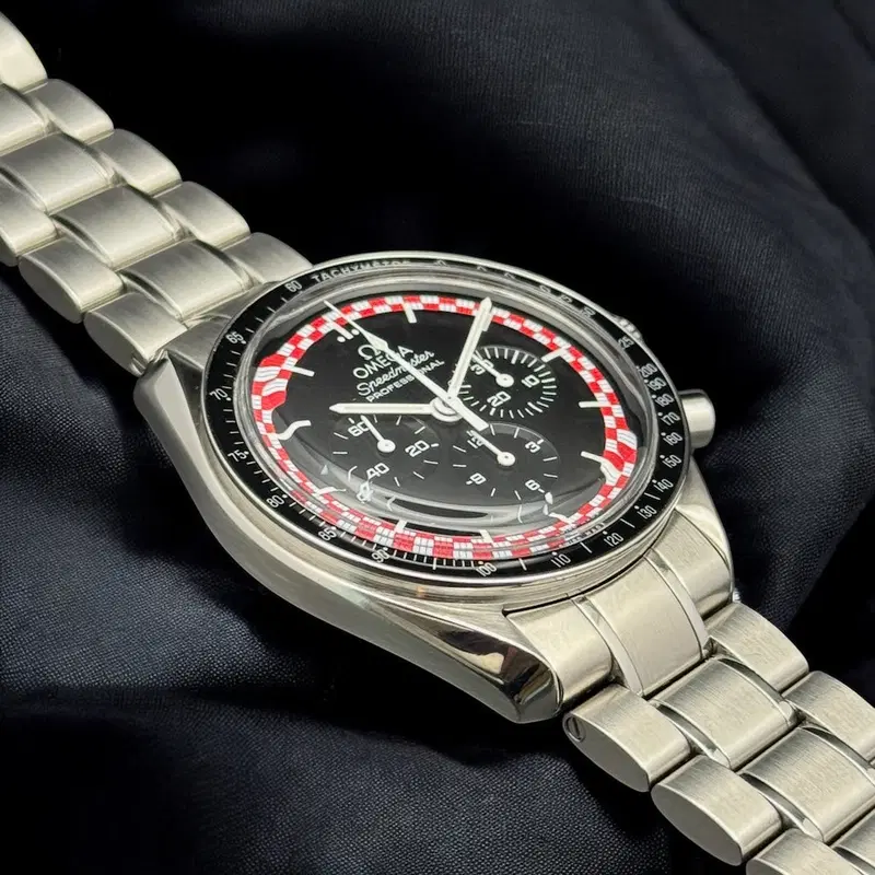 Omega Speedmaster "Tintin". 311.30.42.30.01.004